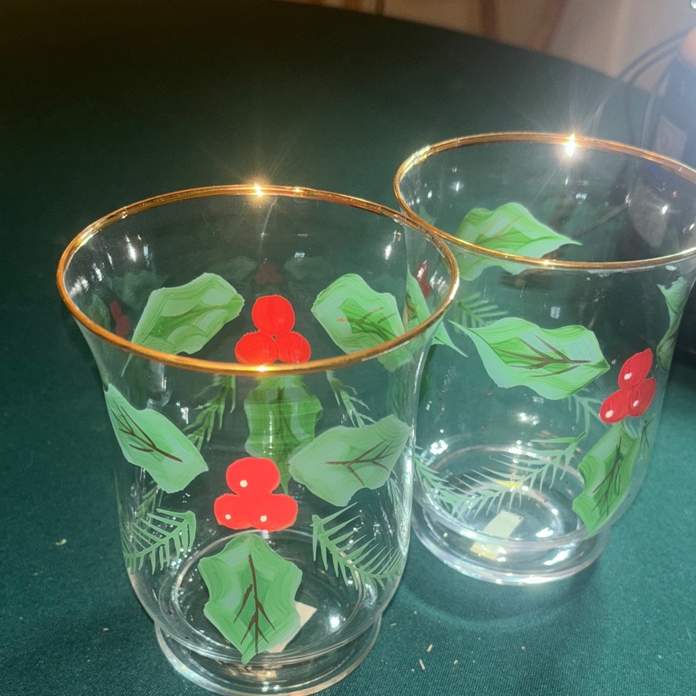 Elegant Glass Candle Holders with Red and Green Design - Picture 2 of 2
